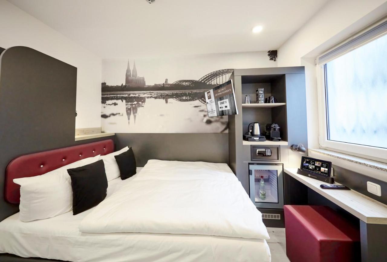 Smarty Cologne Dom Hotel - Boardinghouse - Kontaktloser Self Check-In Bagian luar foto
