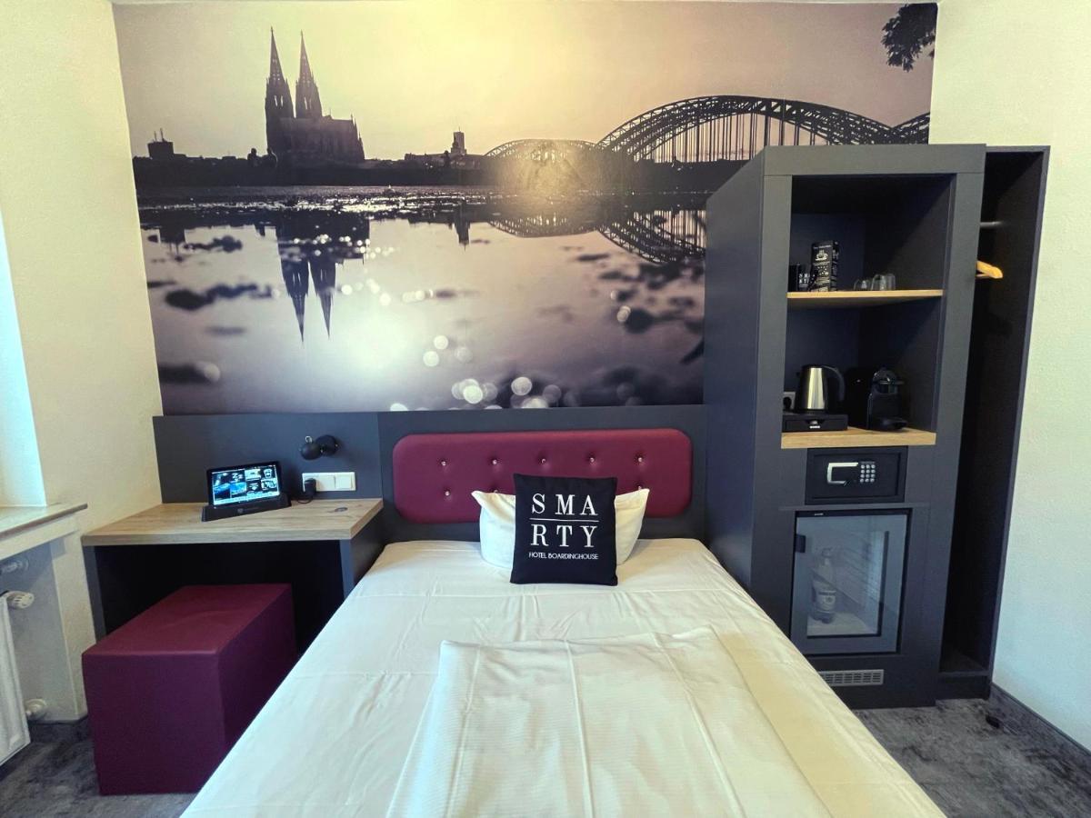 Smarty Cologne Dom Hotel - Boardinghouse - Kontaktloser Self Check-In Bagian luar foto