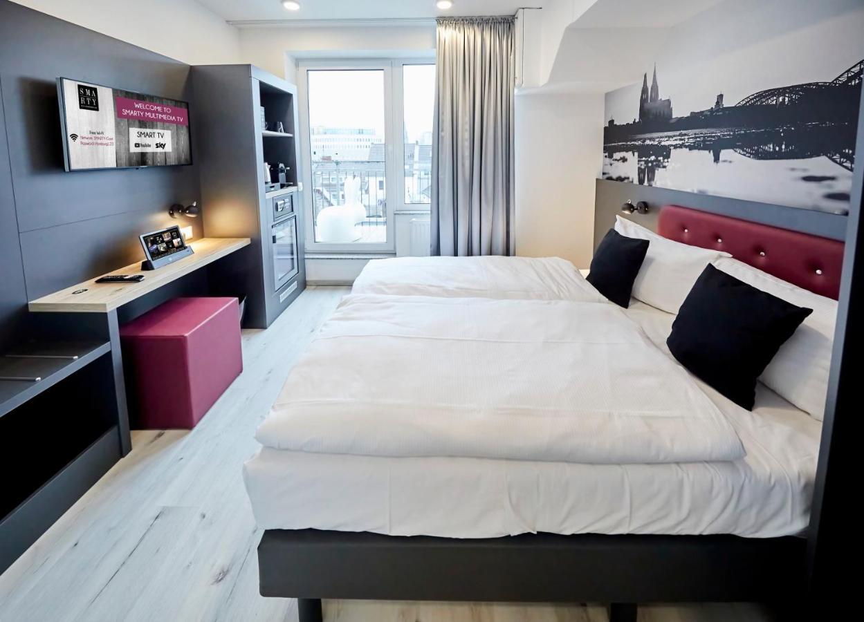 Smarty Cologne Dom Hotel - Boardinghouse - Kontaktloser Self Check-In Bagian luar foto