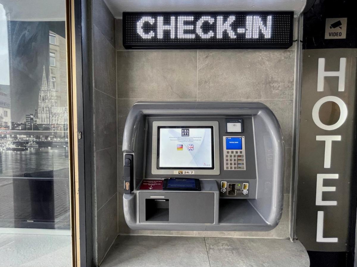 Smarty Cologne Dom Hotel - Boardinghouse - Kontaktloser Self Check-In Bagian luar foto