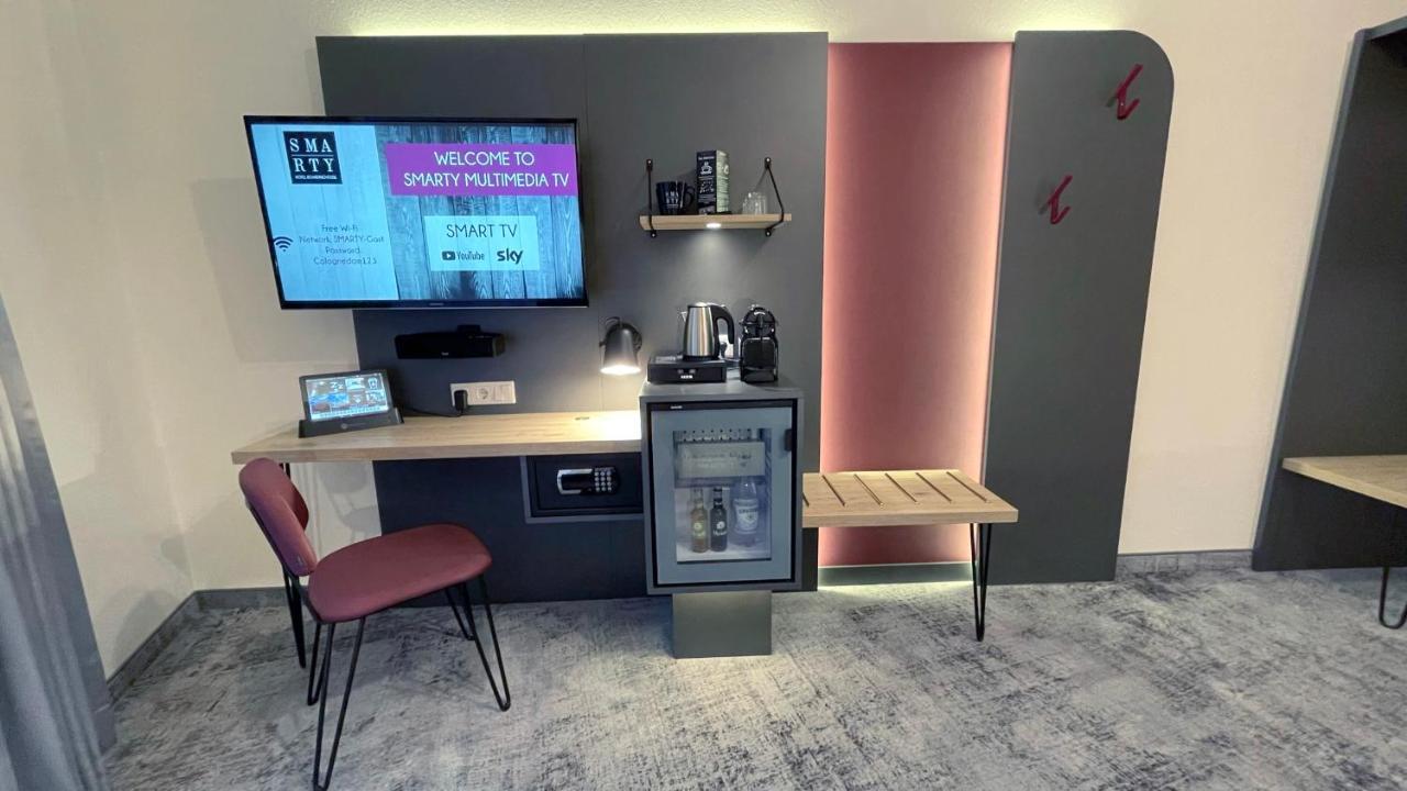 Smarty Cologne Dom Hotel - Boardinghouse - Kontaktloser Self Check-In Bagian luar foto