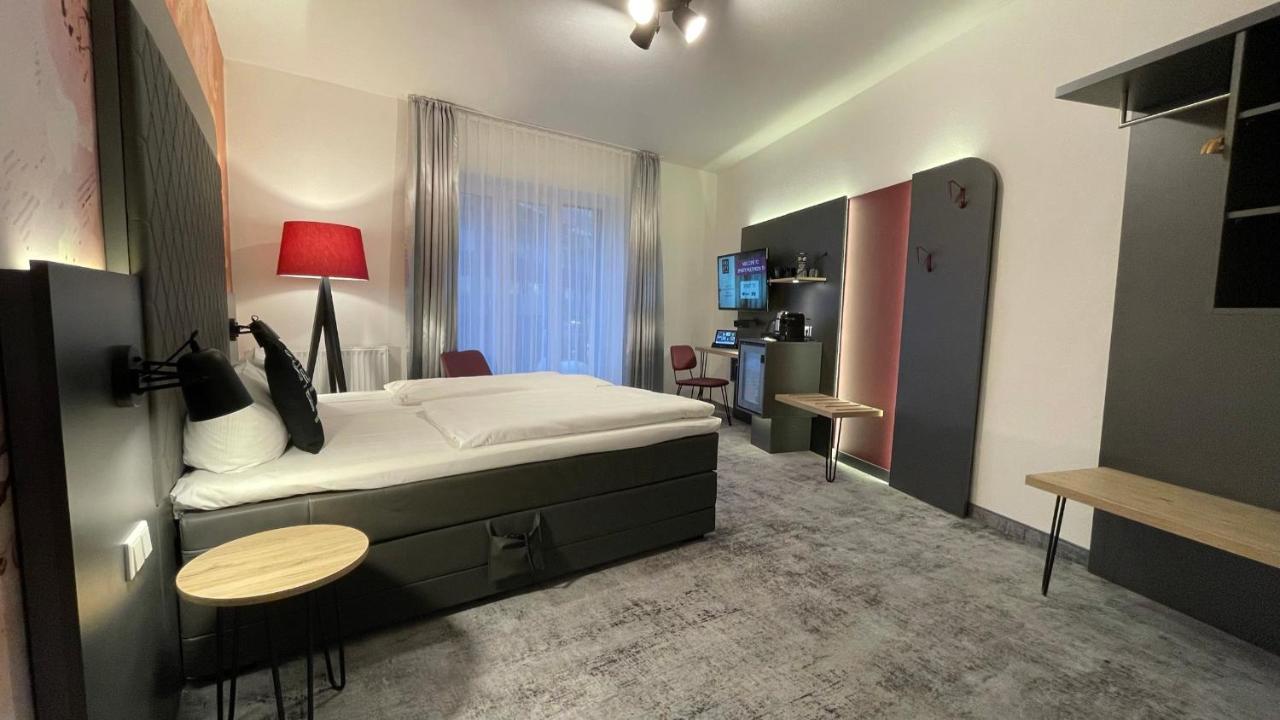 Smarty Cologne Dom Hotel - Boardinghouse - Kontaktloser Self Check-In Bagian luar foto