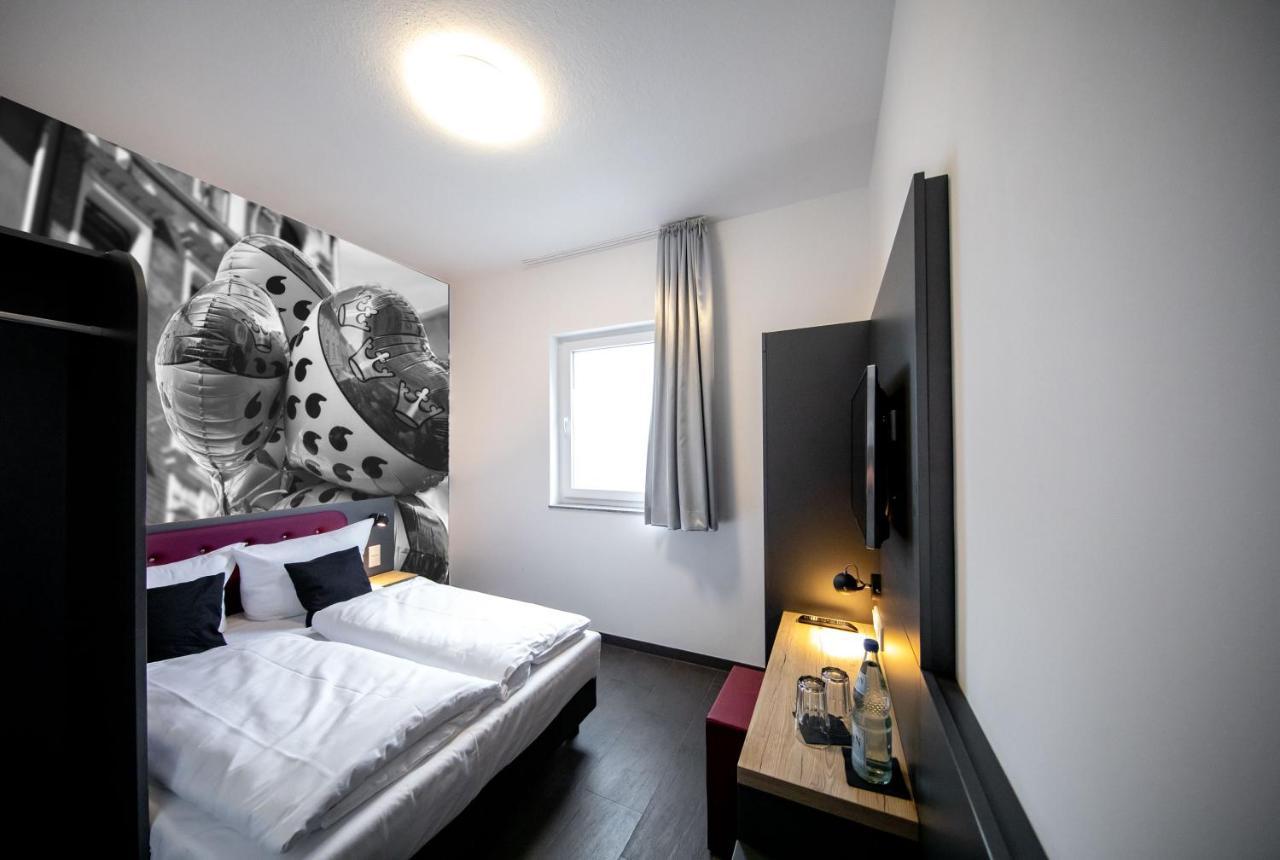 Smarty Cologne Dom Hotel - Boardinghouse - Kontaktloser Self Check-In Bagian luar foto