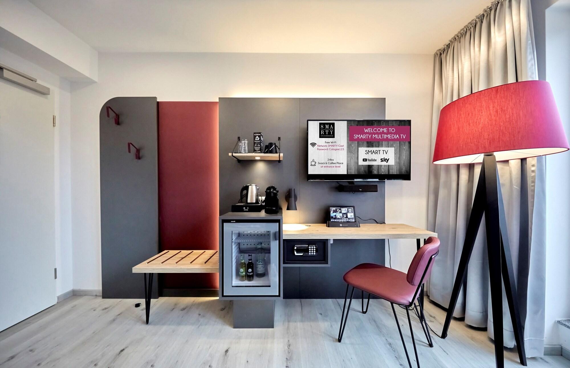Smarty Cologne Dom Hotel - Boardinghouse - Kontaktloser Self Check-In Bagian luar foto