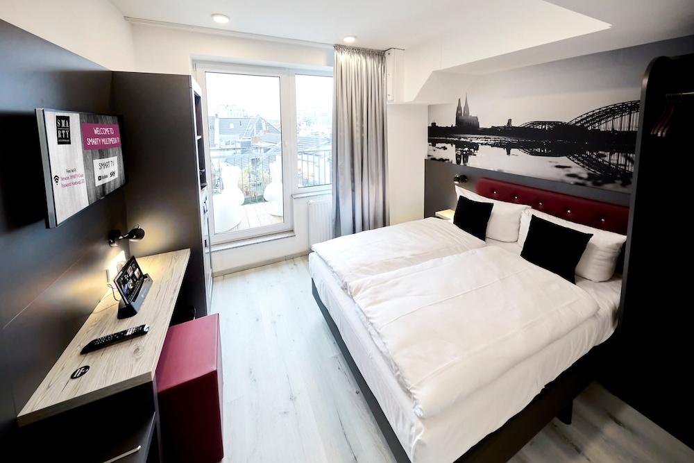Smarty Cologne Dom Hotel - Boardinghouse - Kontaktloser Self Check-In Bagian luar foto