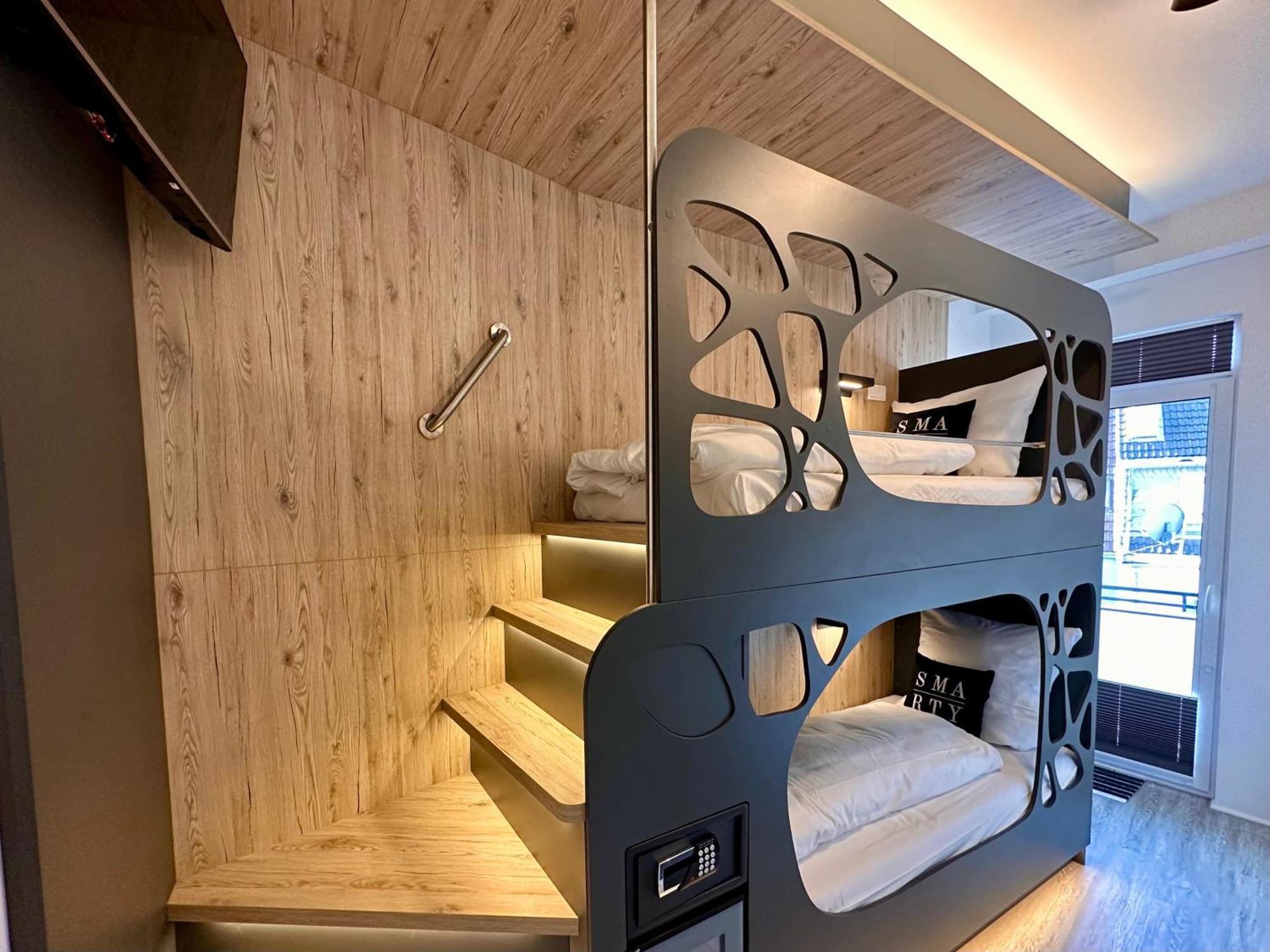 Smarty Cologne Dom Hotel - Boardinghouse - Kontaktloser Self Check-In Bagian luar foto