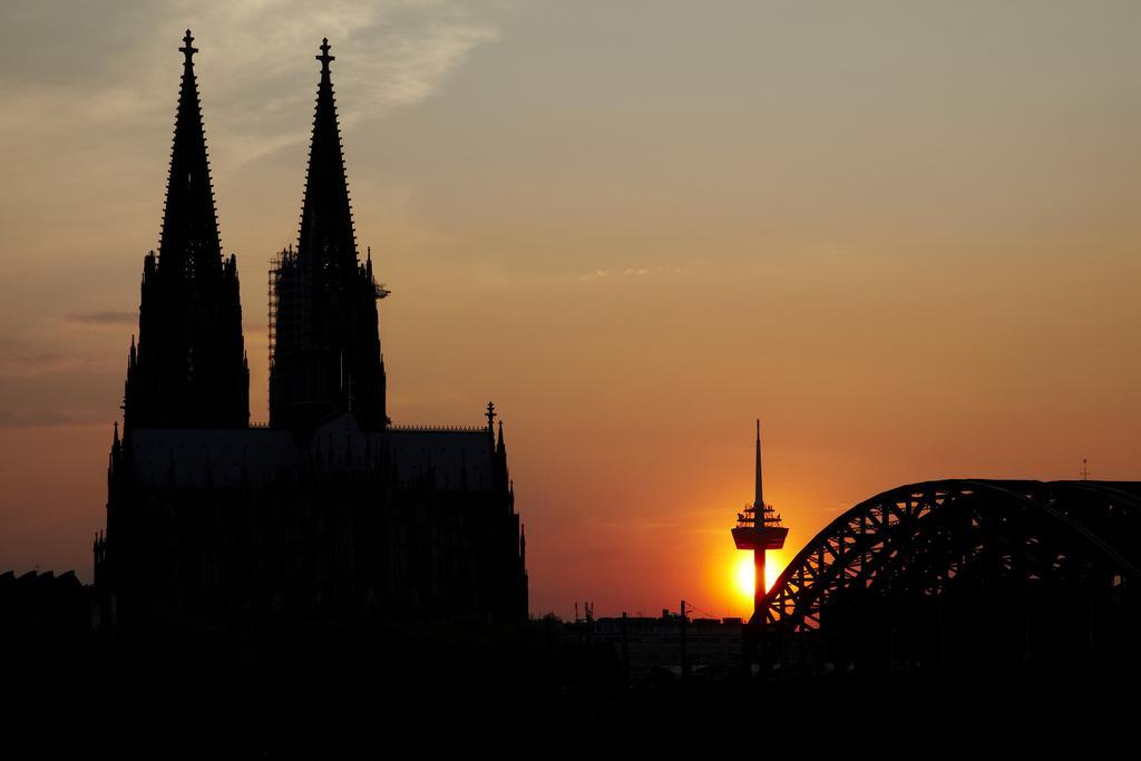 Smarty Cologne Dom Hotel - Boardinghouse - Kontaktloser Self Check-In Bagian luar foto